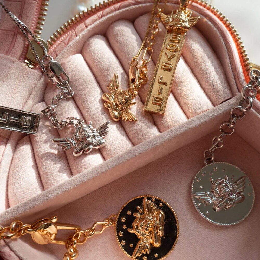 ❤️SOLD❤️ The Luv Aj x Boys Lie Pink Heart Jewelry Case - Picture 8 of 11